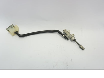 Framsidan på Bromshuvudcylinder från en Suzuki GSX-R 750 -1992 motorcykel.