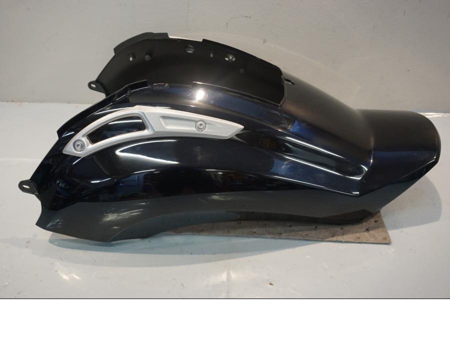 Höger sida på Bakskärm från en Yamaha V-Max 1700 -2010 motorcykel.