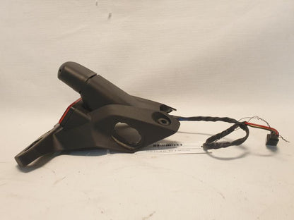 Baksidan på Skylthållare från en Kawasaki Z 125 -2019 motorcykel.