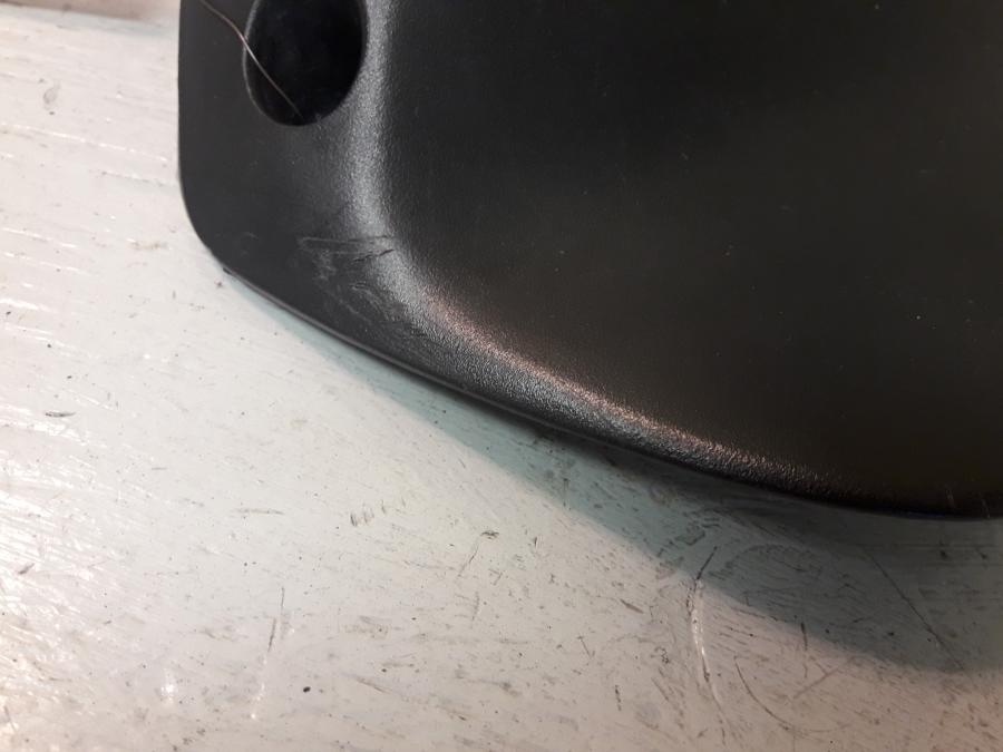 Höger sida på Bensintankskåpa från en Honda CBR 600 -1999 motorcykel.