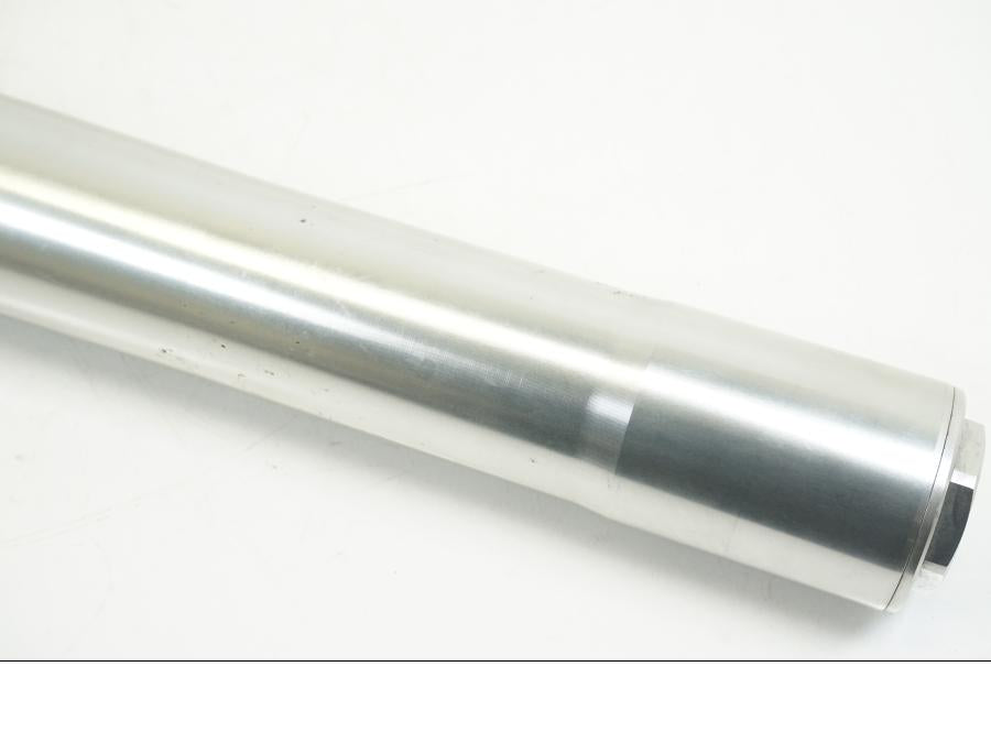 Extrabild4 på Gaffelben från en Ducati Hyperstrada -2013 motorcykel.