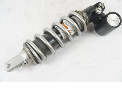 Framsidan på Stötdämpare från en Kawasaki ZZ-R 1400 -2009 motorcykel.