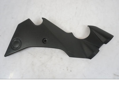 Framsidan på Ramskydd från en Kawasaki ER-6N -2012 motorcykel.