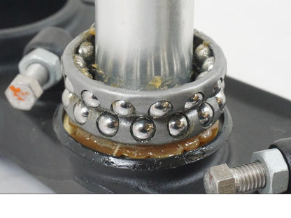 Extrabild1 på Gaffelkrona från en KTM 1290 Super Duke R EVO -2023 motorcykel.