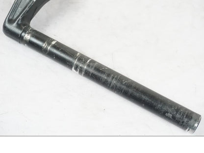 Extrabild1 på Styre från en Suzuki GSX 400 -1983 motorcykel.