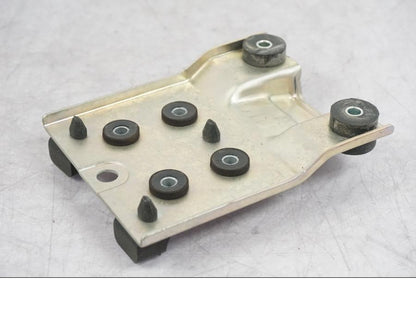 Framsidan på Bensintankfäste från en Suzuki GSF 1250 -2010 motorcykel.