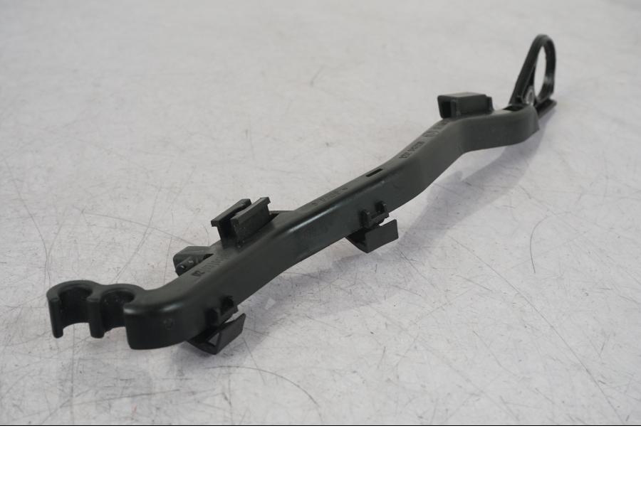 Baksidan på Plast från en BMW R 1250 GS -2023 motorcykel.