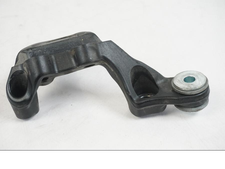 Baksidan på Sidostödsfäste från en KTM 1290 Super Duke R -2022 motorcykel.