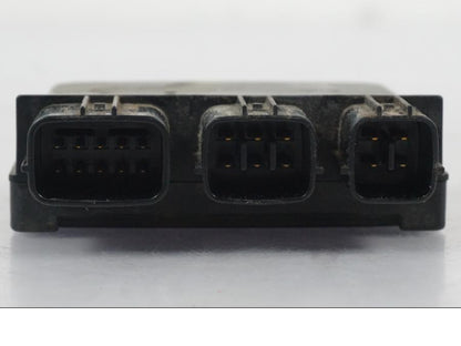 Höger sida på Reläbox från en Kawasaki ER-6N ABS -2010 motorcykel.