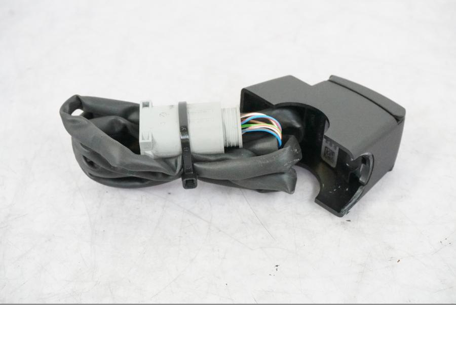 Höger sida på SOS knapp från en BMW R 1250 GSA -2021 motorcykel.