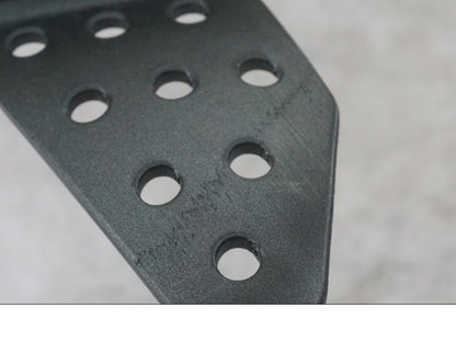 Snett uppifrån på Fotpinnefäste från en Buell 1125 R -2008 motorcykel.