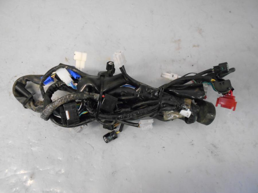 Framsidan på Kabelstam från en Yamaha YS 125 -2017 motorcykel.