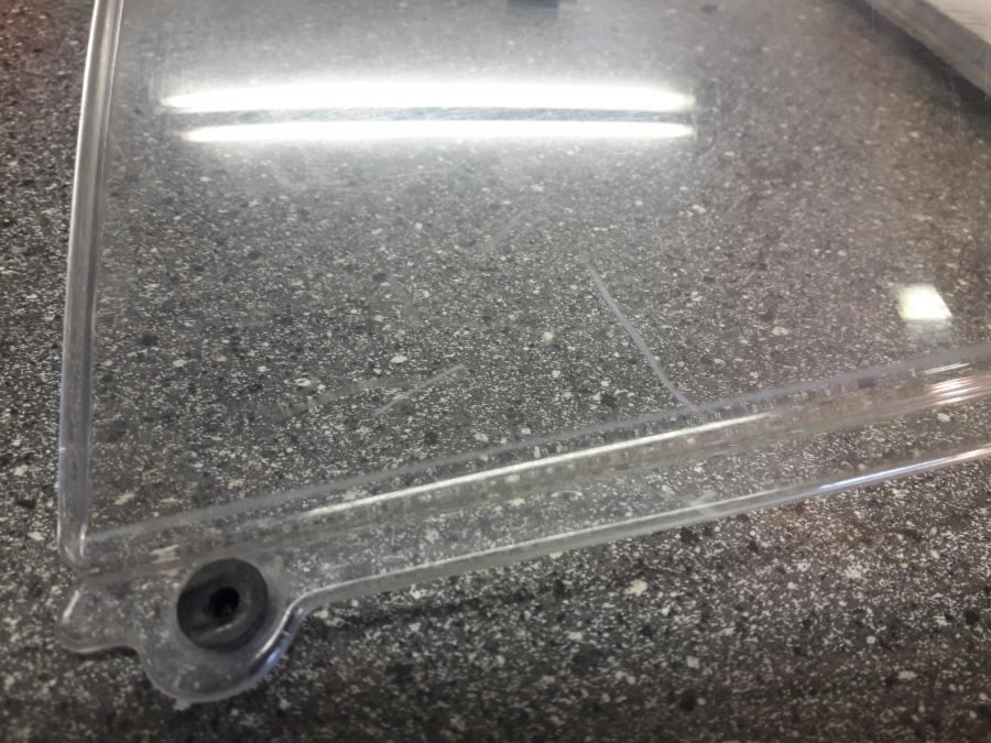 Höger sida på Vindruta från en Aprilia RS 125 -2017 motorcykel.