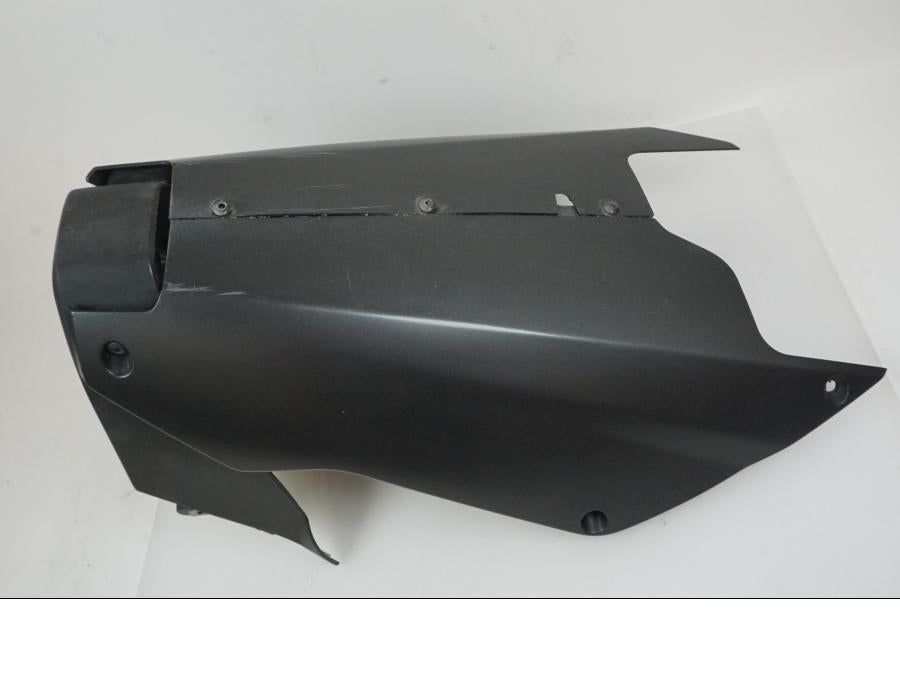 Extrabild1 på Magkåpa från en Aprilia RS 660 -2022 motorcykel.