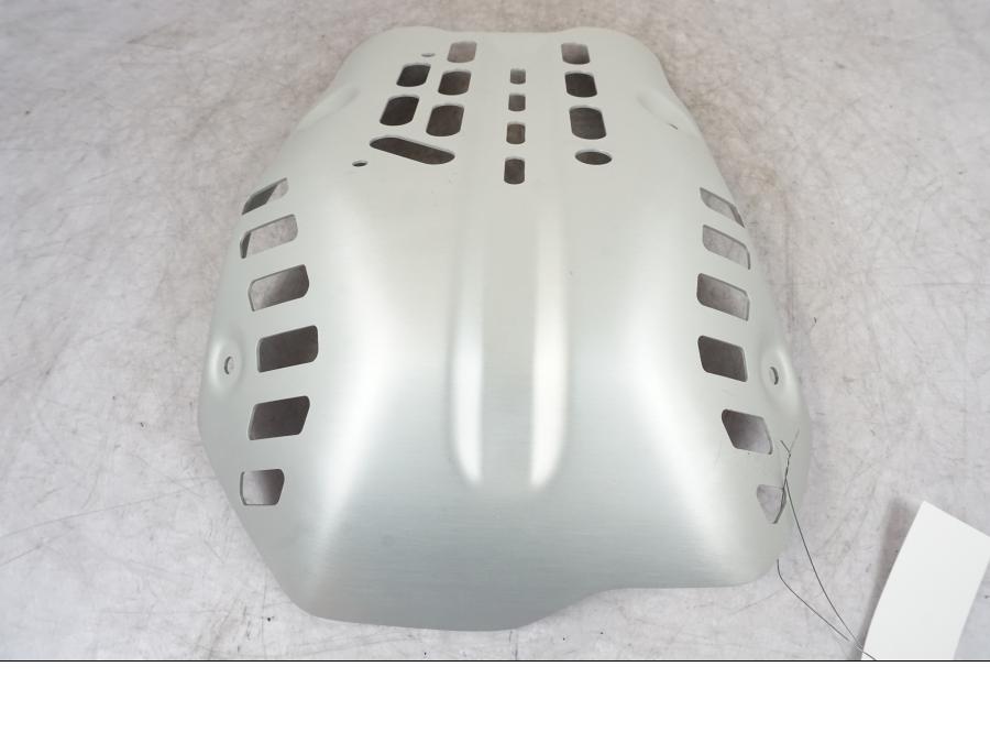 Baksidan på Hasplåt från en Yamaha Tenere 700 -2020 motorcykel.