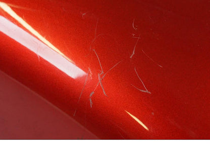 Snett nerifrån på Bakskärm från en Triumph Bonneville -2012 motorcykel.