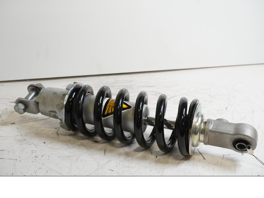 Framsidan på Stötdämpare från en Yamaha MT-09 Tracer -2015 motorcykel.