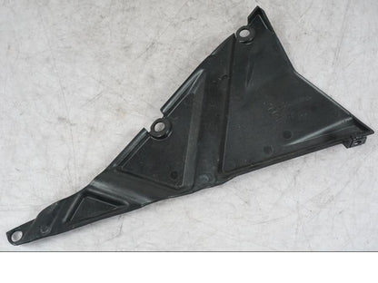 Höger sida på Sidopanel från en Ducati Multistrada V4 -2024 motorcykel.