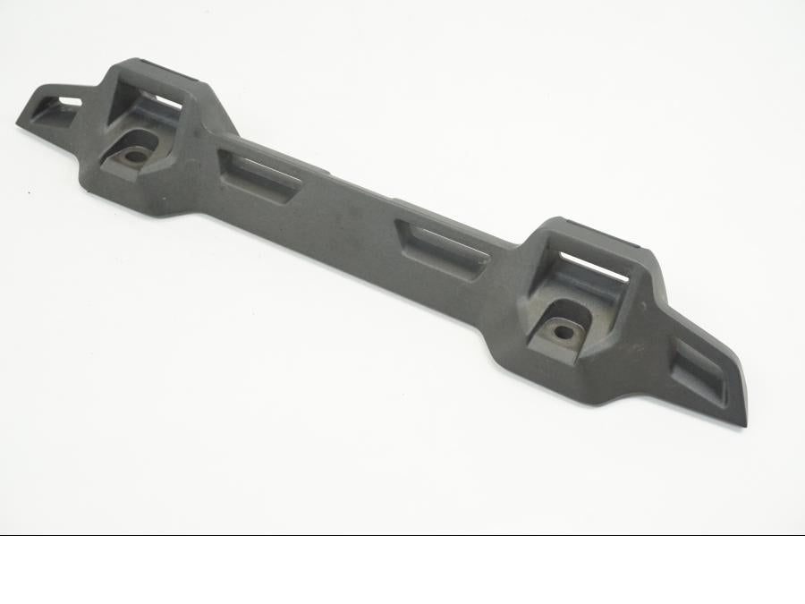 Framsidan på Väskhållare från en Triumph Tiger 1200 -2018 motorcykel.