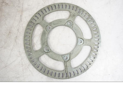 Höger sida på ABS krans från en Triumph Tiger -2009 motorcykel.