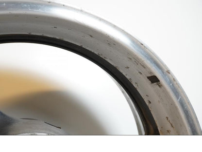 Extrabild3 på Fälg från en Yamaha XV 1700 -2003 motorcykel.