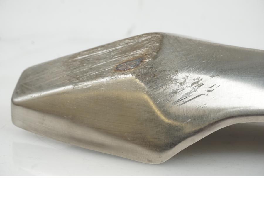 Vänster sida på Värmeskydd från en Kawasaki Z 125 -2023 motorcykel.