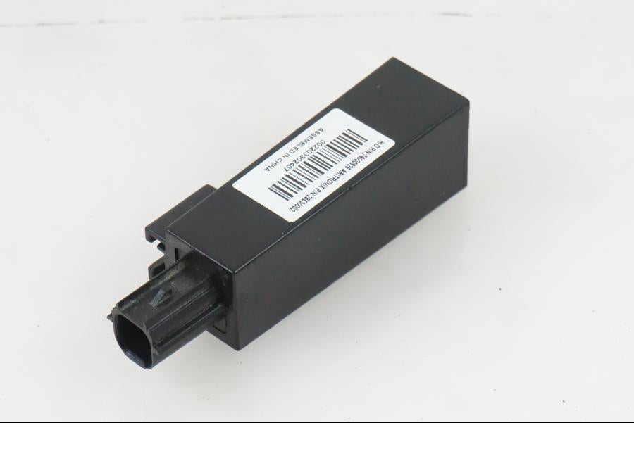 Framsidan på Antenn från en H-D Adventure Pan America Special RA1250S -2021 motorcykel.