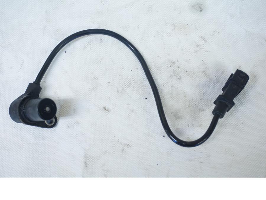 Framsidan på Tändpickup från en Ducati 899 Panigale -2015 motorcykel.