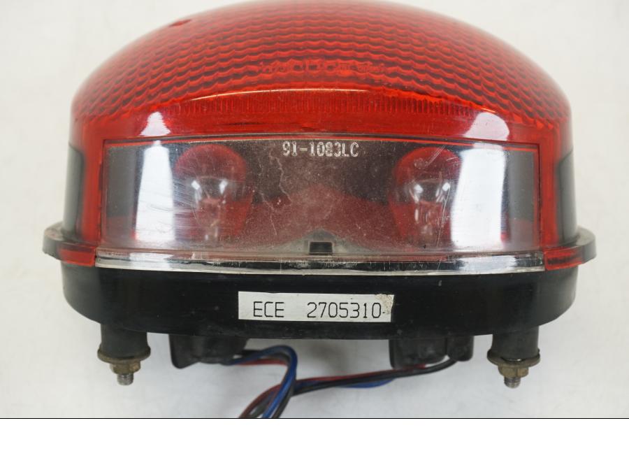 Snett uppifrån på Baklampa från en Triumph TT 600 -2002 motorcykel.