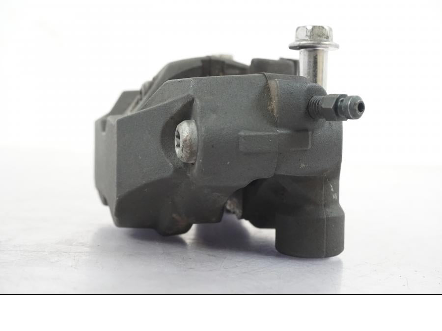 Baksidan på Bromsok från en Suzuki GSX-R 600 -2007 motorcykel.