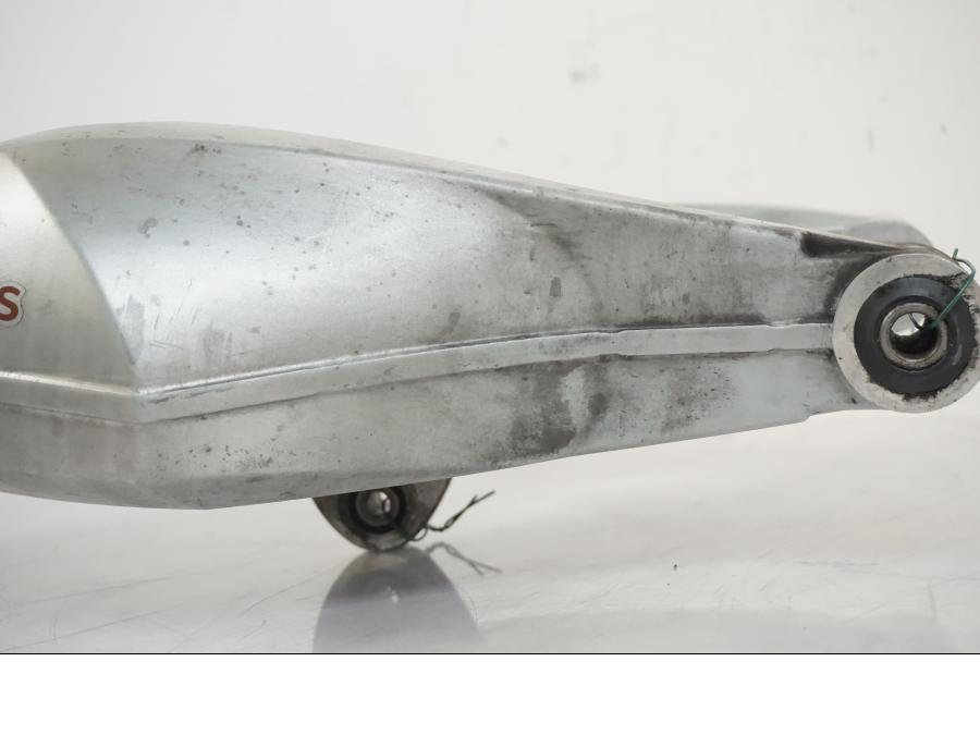 Snett uppifrån på Sving från en BMW F 650 CS -2002 motorcykel.