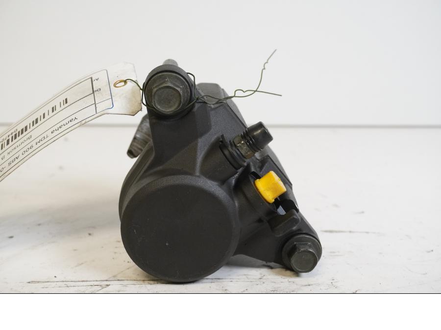 Framsidan på Bromsok från en Yamaha TDM 900 -2008 motorcykel.