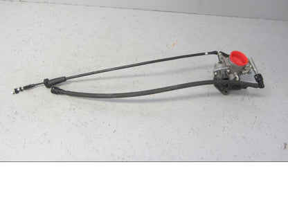 Framsidan på Spjällhus från en Suzuki LTA 750 XP E -2009 motorcykel.