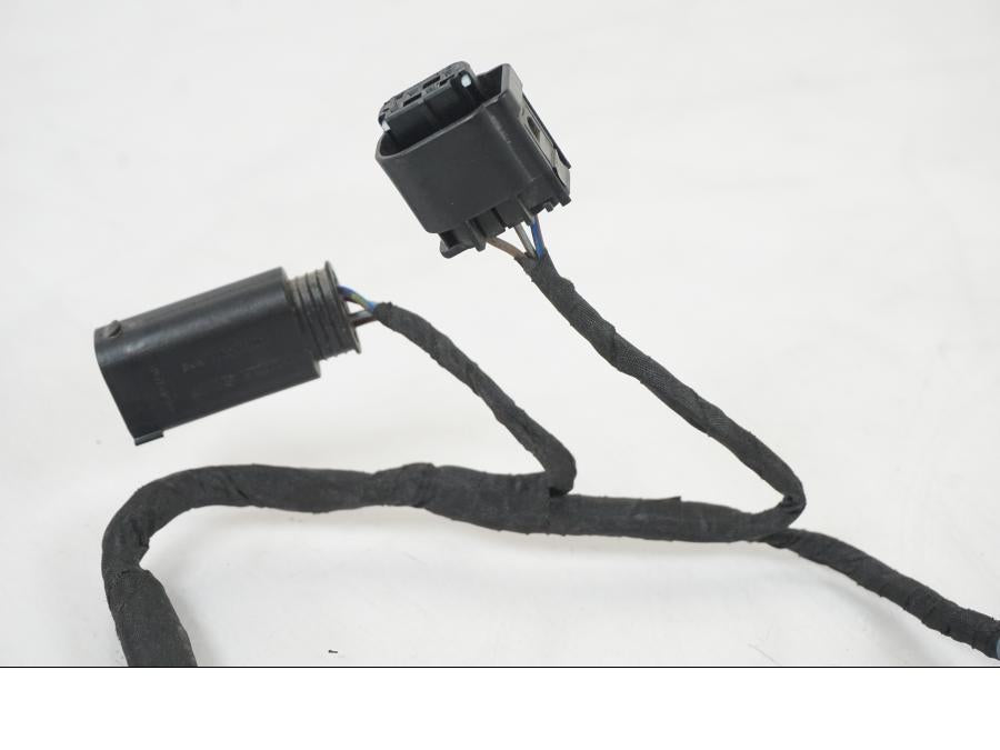 Snett uppifrån på Kablage från en BMW R 1250 GS -2021 motorcykel.