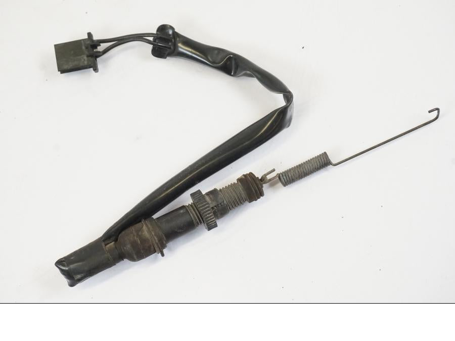 Framsidan på Bromsljuskontakt från en Honda NT 700 -2008 motorcykel.