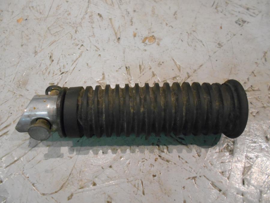 Framsidan på Fotpinne från en Kawasaki VN 1500 -1996 motorcykel.