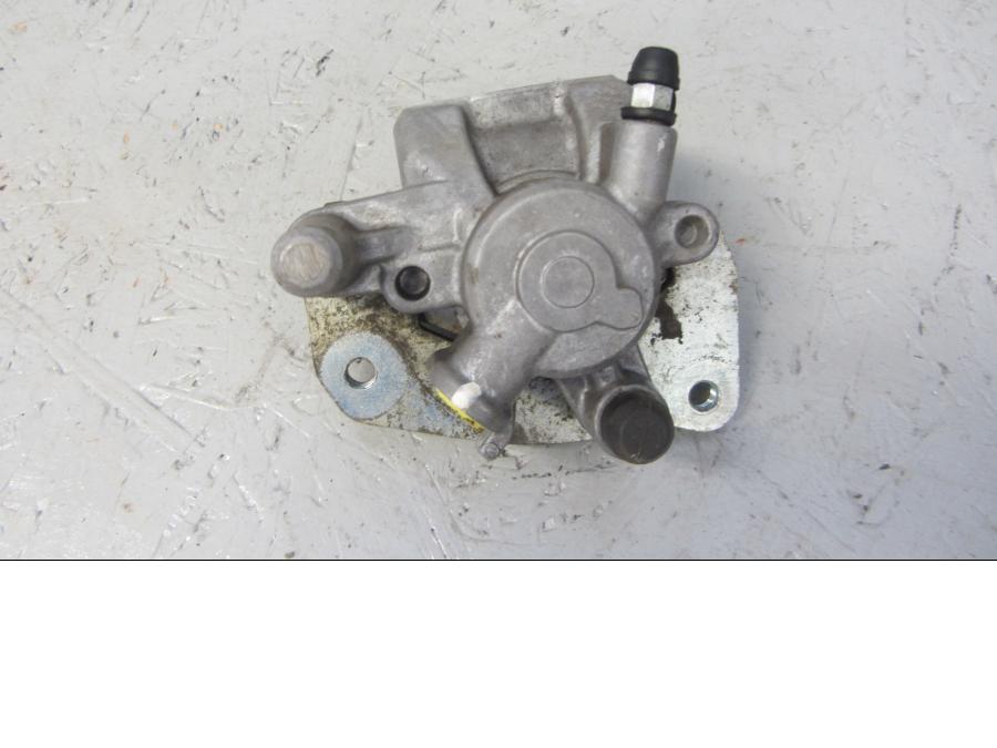 Framsidan på Bromsok från en Suzuki LTA 750 XP E -2009 motorcykel.