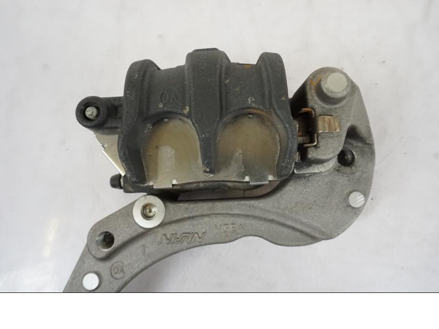 Höger sida på Bromsok från en Honda VFR 1200 -2010 motorcykel.