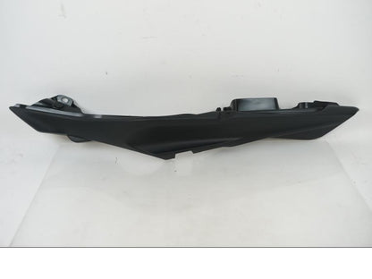 Framsidan på Bakvinge från en Yamaha MT-07 -2023 motorcykel.