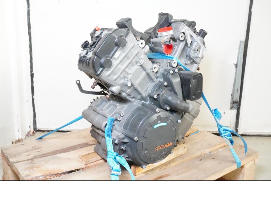 Extrabild1 på Motor från en KTM 1290 Super Adventure R -2018 motorcykel.