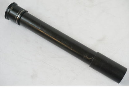 Framsidan på Axel från en KTM 1290 Super Duke R -2018 motorcykel.