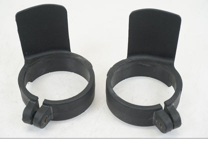 Baksidan på Gaffelbensskydd från en Triumph TT 600 -2002 motorcykel.