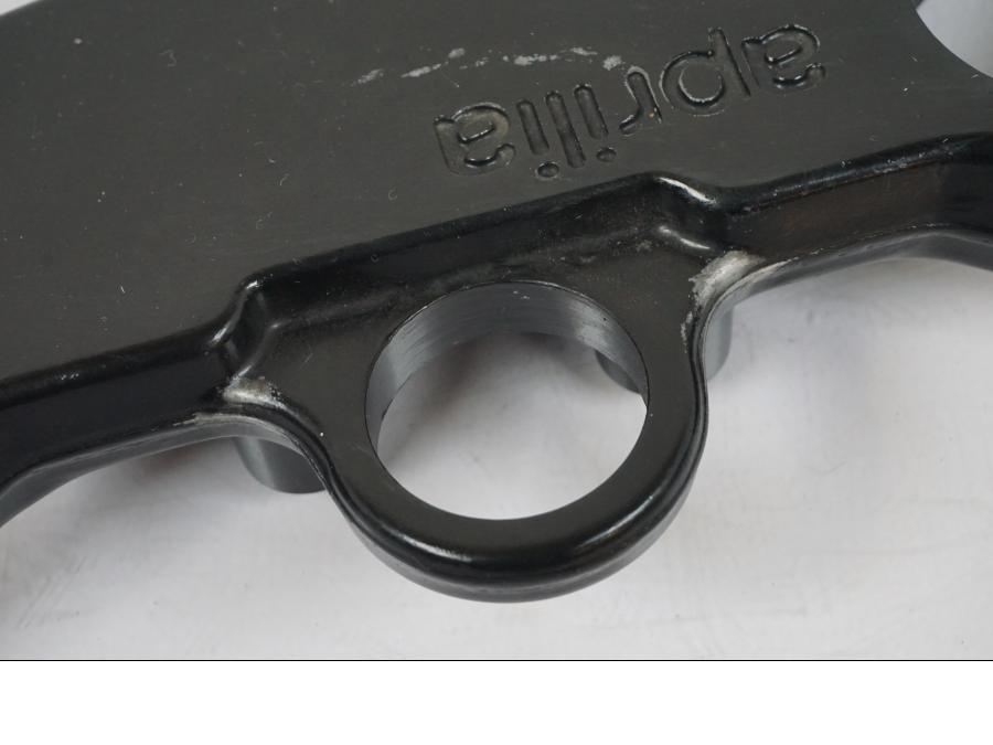 Extrabild1 på Gaffelkrona från en Aprilia RS 125 -2000 motorcykel.