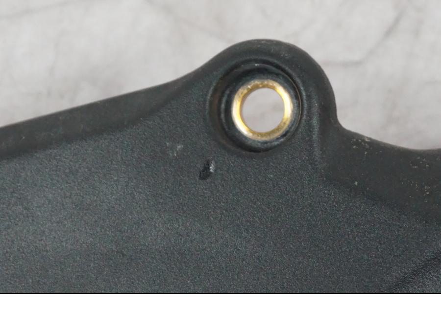 Vänster sida på Hälskydd från en Ducati Multistrada V4 -2024 motorcykel.