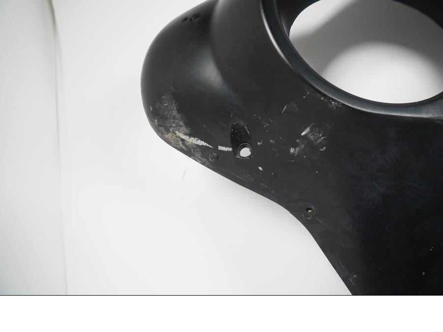 Baksidan på Instrumentkåpa från en H-D Touring Street Glide FLHX -2009 motorcykel.