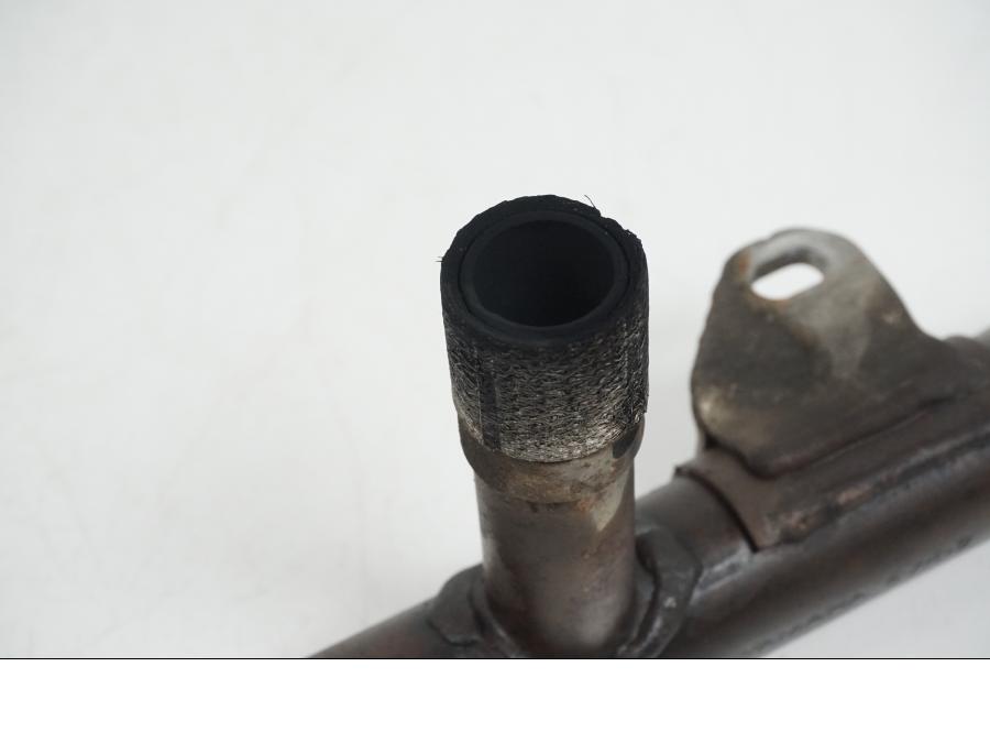 Höger sida på Grenrör från en Yamaha XT 660 X -2005 motorcykel.