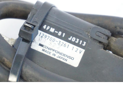 Snett nerifrån på Tändspole från en Yamaha YZF 1000 R -1997 motorcykel.