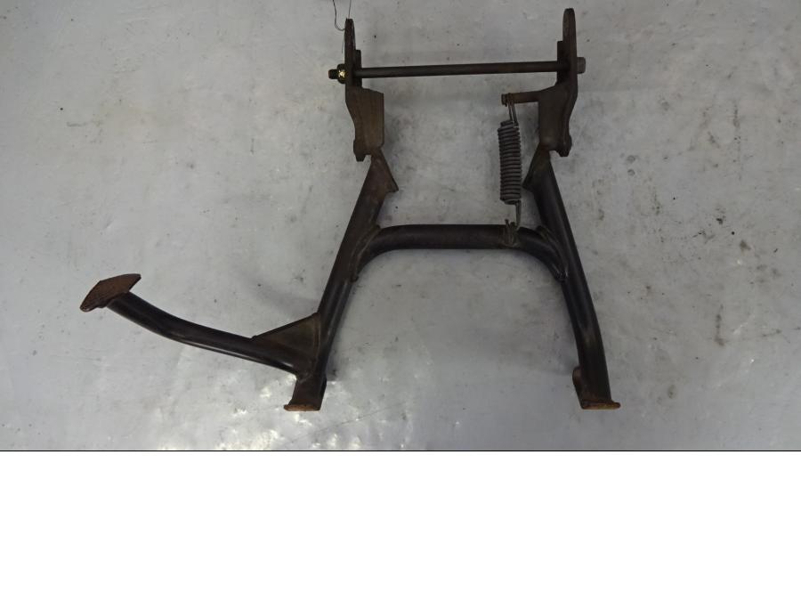 Baksidan på Centralstöd från en Ducati ST2 -2001 motorcykel.