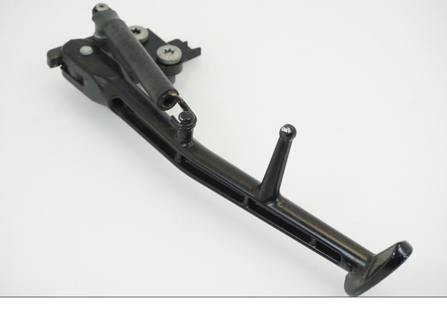 Framsidan på Sidostöd från en KTM 1290 Super Duke -2020 motorcykel.