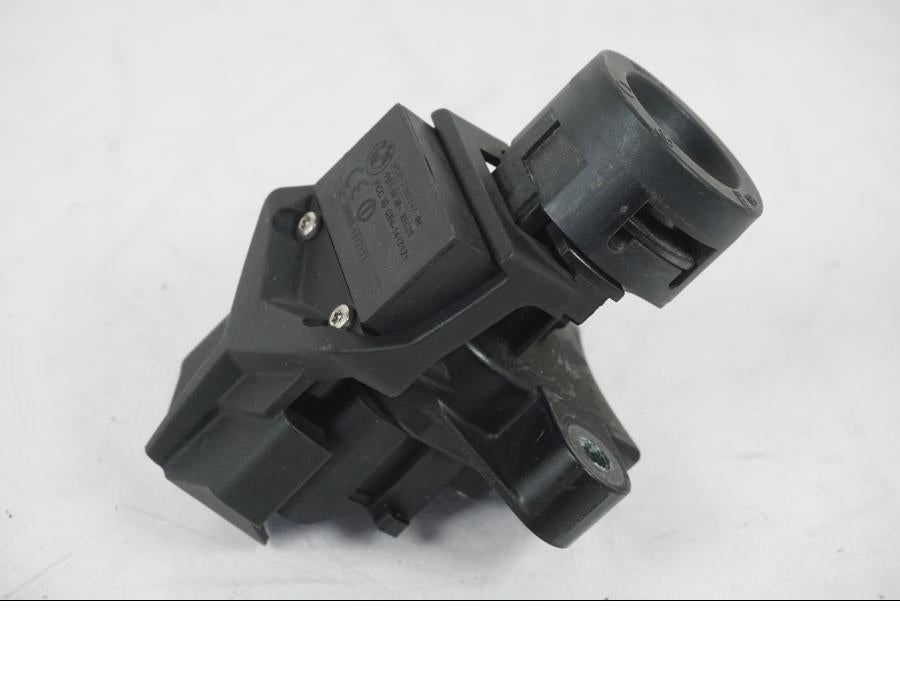 Extrabild4 på <p>Låssats från BMW R 1200 GS 2007.</p>

<p>Med tändningslås, tanklock, sadellås, 1st nyckel</p> motorcykel.